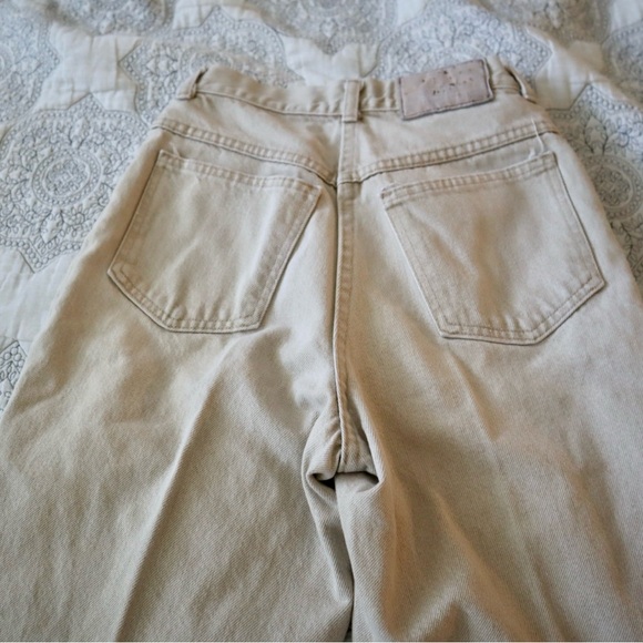 Moda int’l the London jeans in beige size 4! - Picture 2 of 3